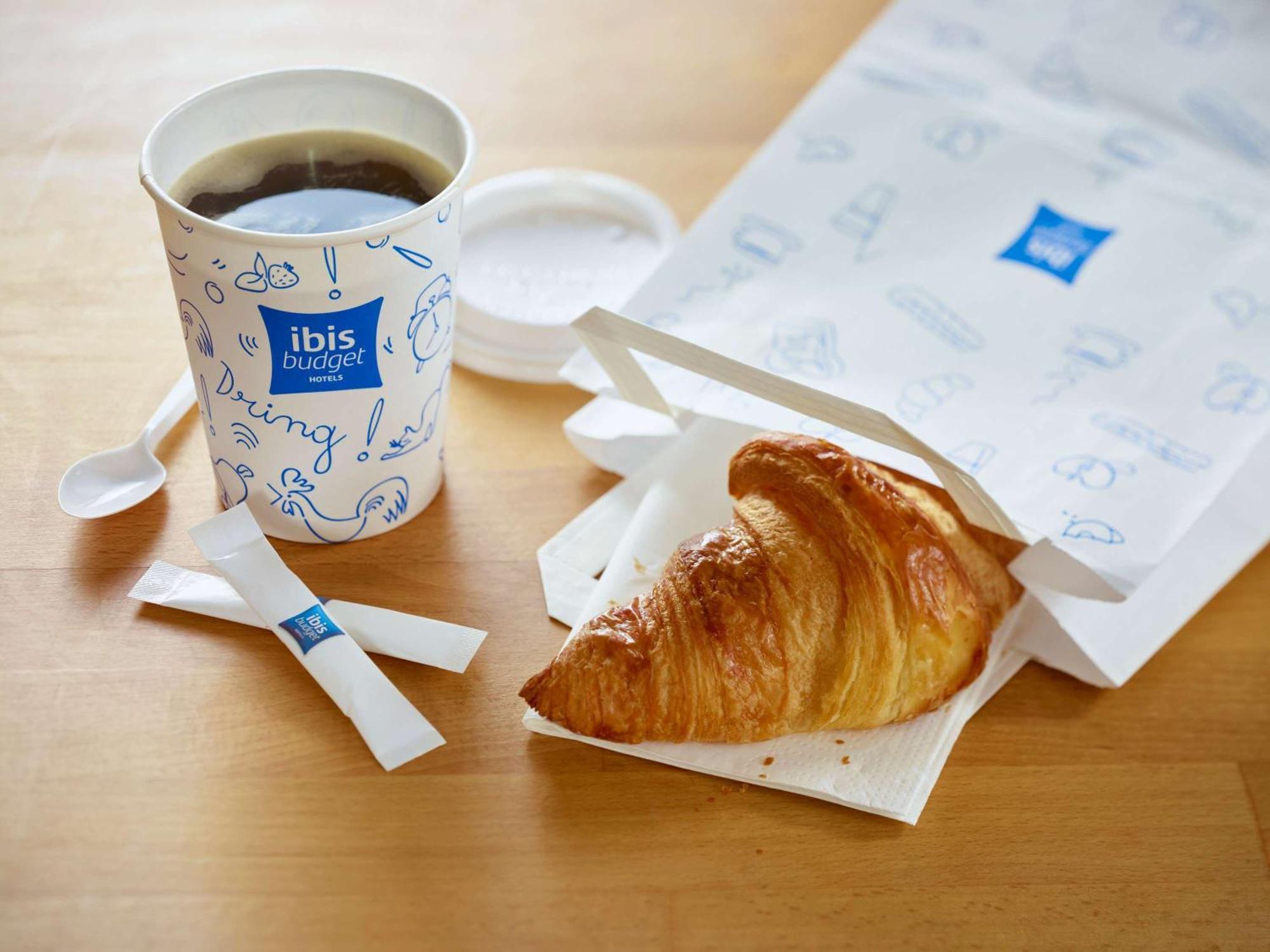 Ibis Budget Saint Pourcain Екстериор снимка
