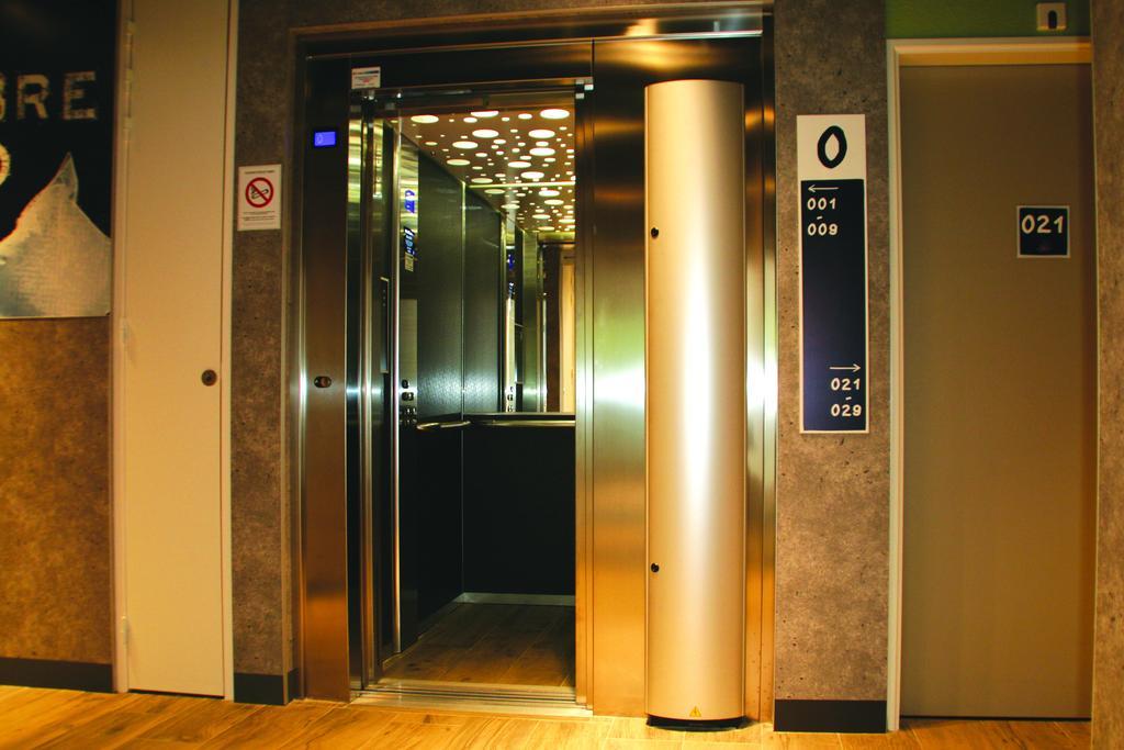 Ibis Budget Saint Pourcain Екстериор снимка