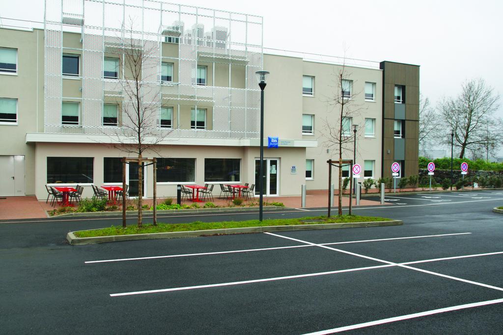 Ibis Budget Saint Pourcain Екстериор снимка