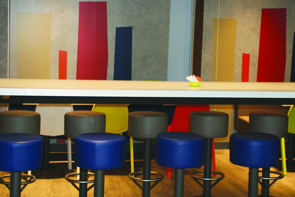 Ibis Budget Saint Pourcain Екстериор снимка