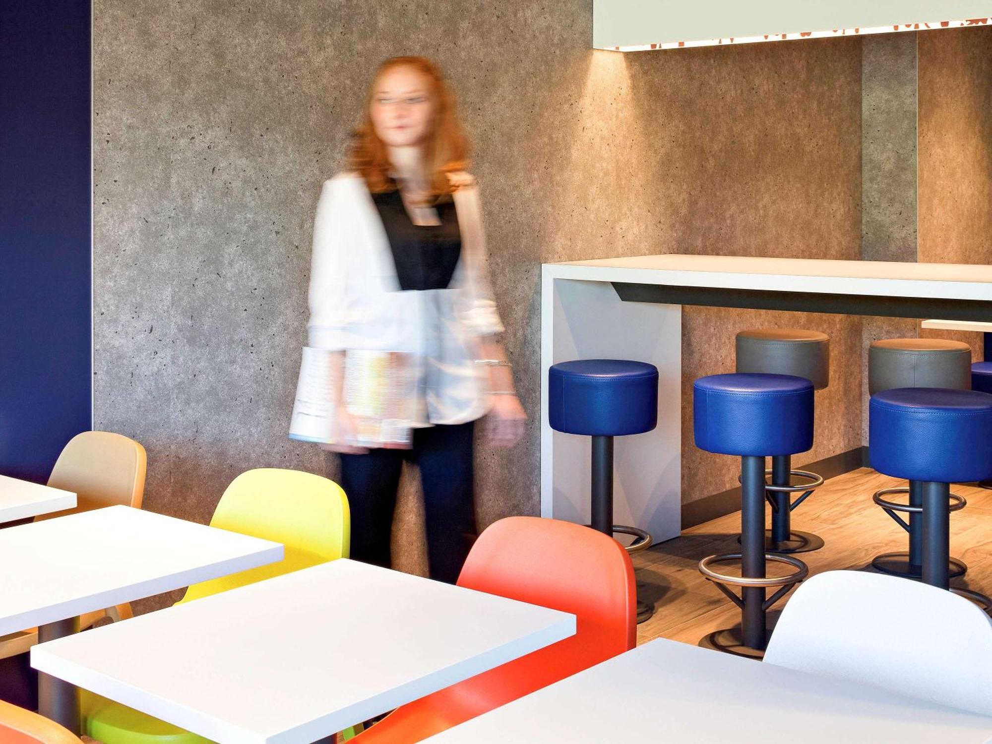 Ibis Budget Saint Pourcain Екстериор снимка